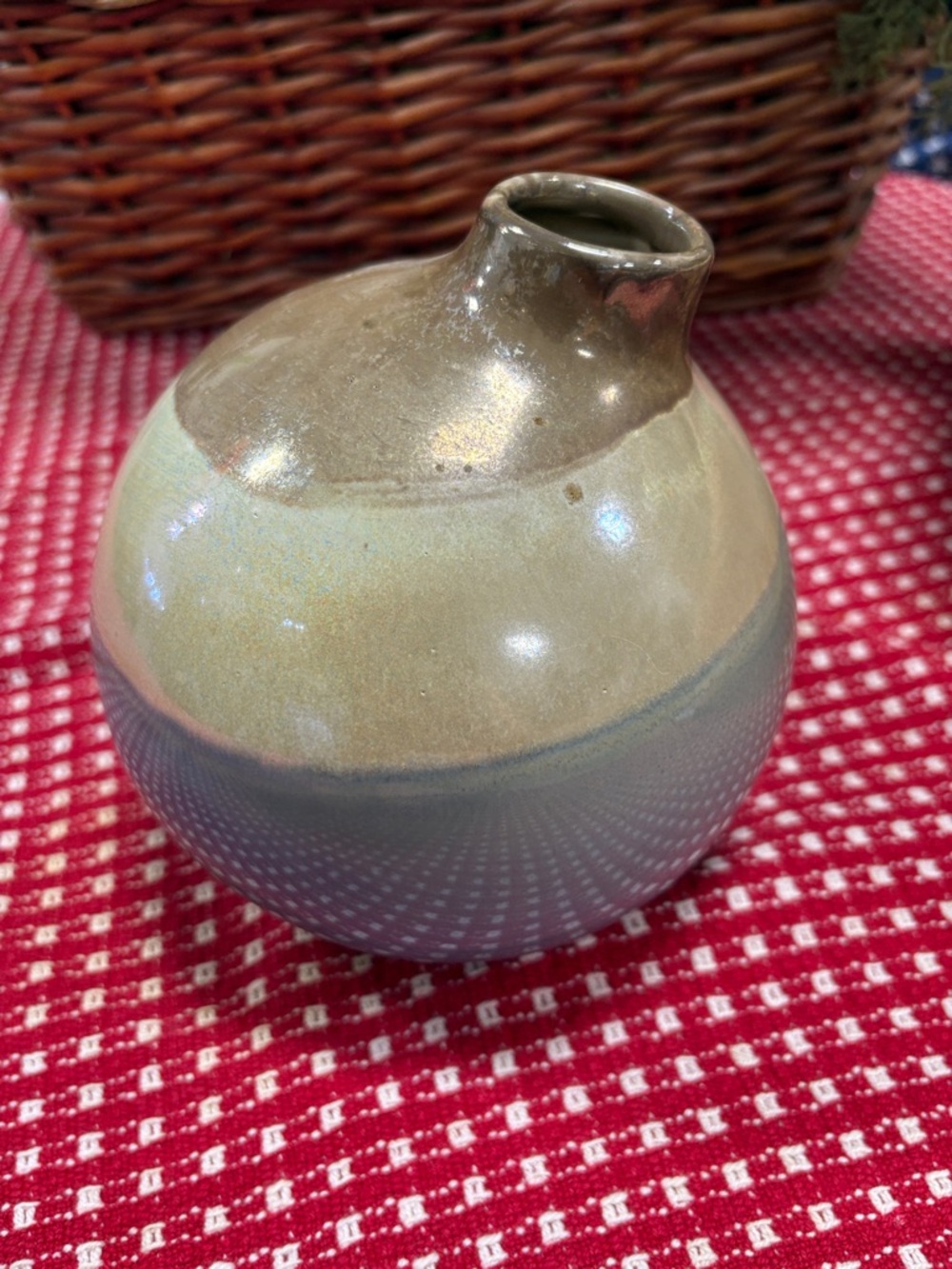 Two-Tone Ceramic Vase in Beige and Gray and blue - Picture 3 of 4